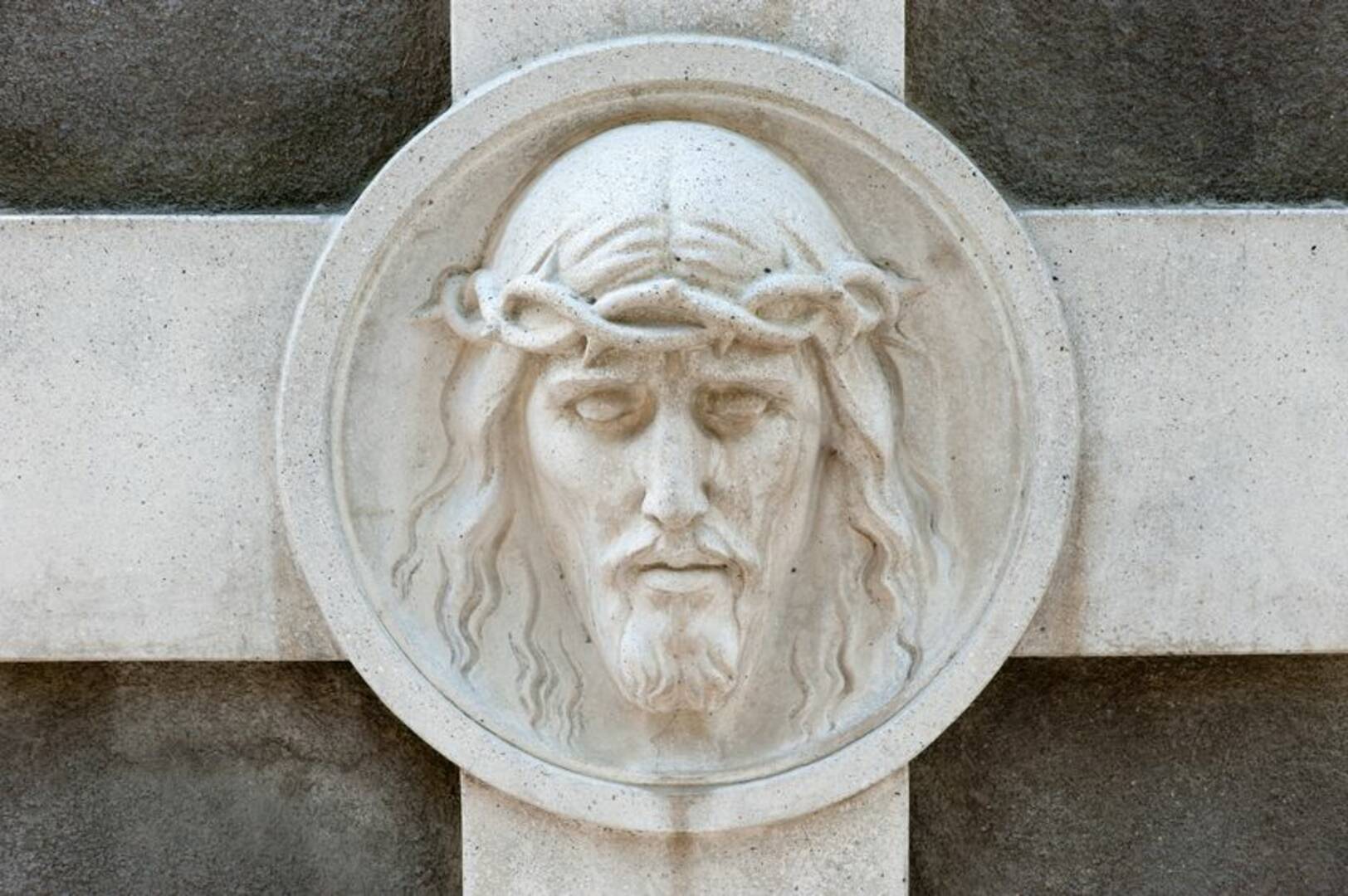 The Bible Chapel logo