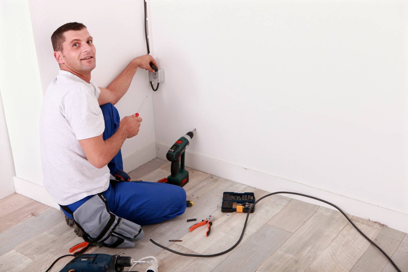 Plugged In Electrical Services LLC logo